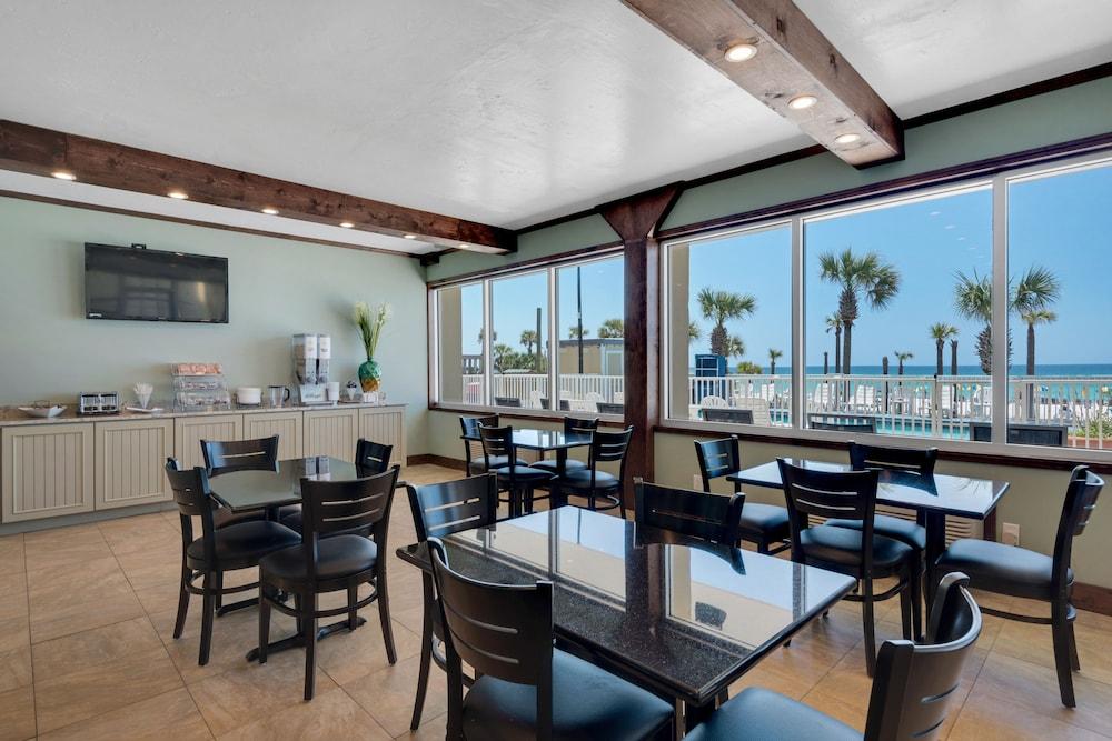 Beach Tower Beachfront Hotel, A By The Sea Resort Panama City Beach Exterior photo